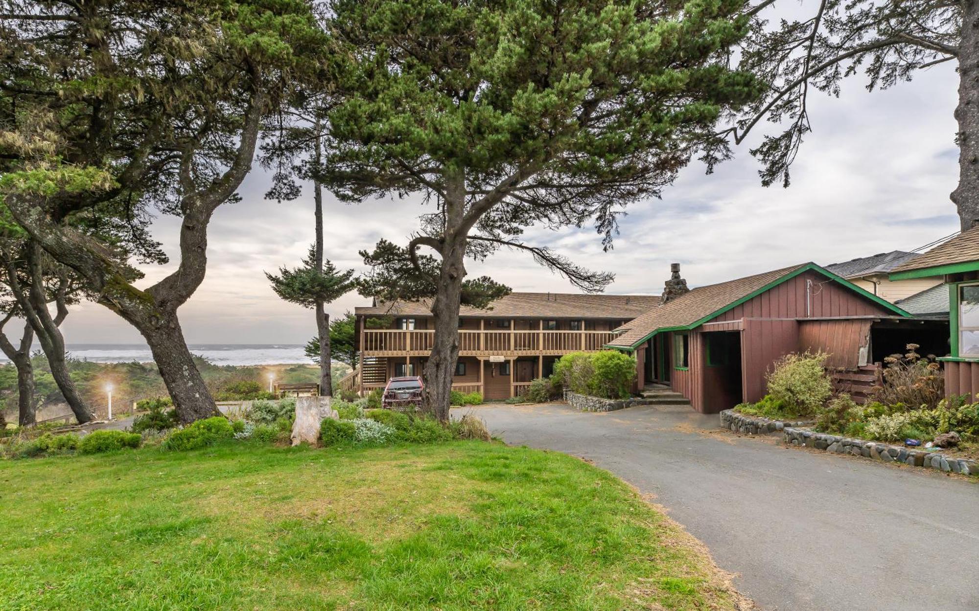 Gold Beach Inn Extérieur photo